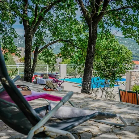 Ivanka Konukevi Ston